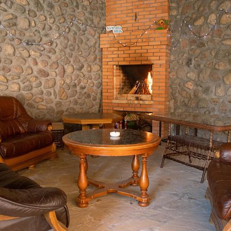 Guest House Oxygen Kazbegi Eksteriør bilde